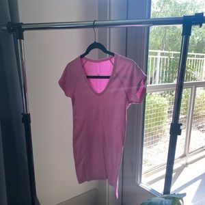 Lululemon Swiftly Tech V Neck Size 4